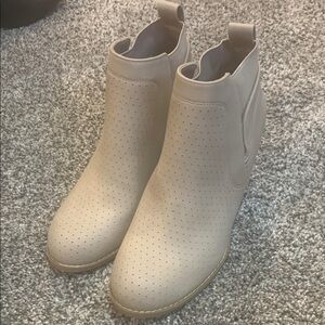 DV by Dolce Vita Perforated Beige Ankle Booties